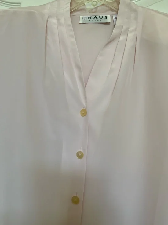 Chaus Pale Pink Short Sleeve Button Front Blouse - Picture 4 of 6